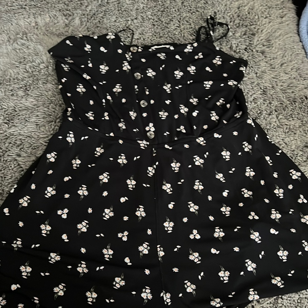 Black flower romper
